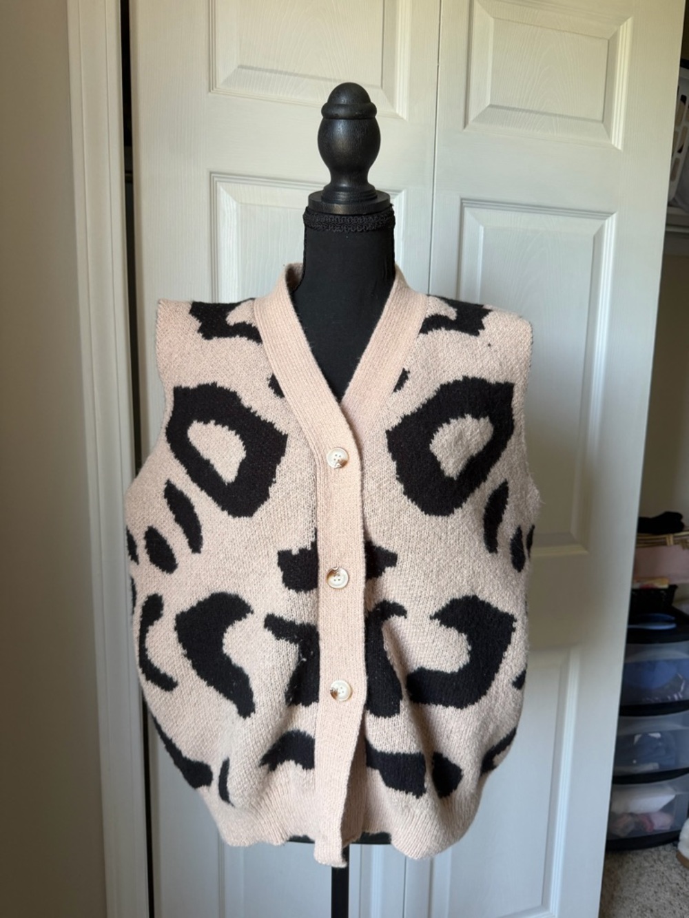 Women’s Leopard Print Button Front Sweater Vest - Pink & Black